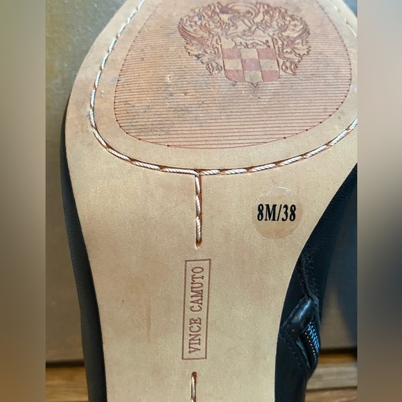 EUC VINCE CAMUTO Studded Edia Black Peep Toe Leather Bootie Size 8.5 - Picture 9 of 13